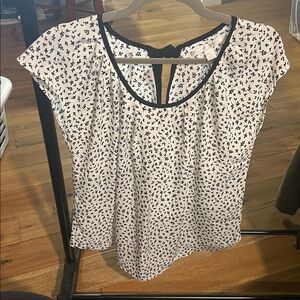 Lauren Conrad size large black and white top size L